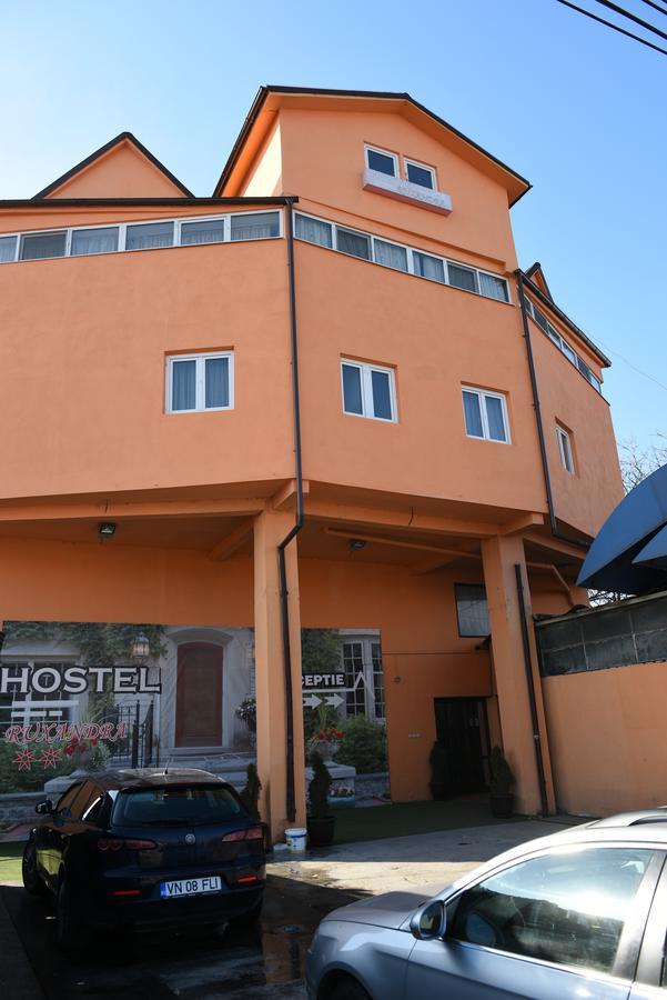 Hostel Ruxandra Focşani Eksteriør billede